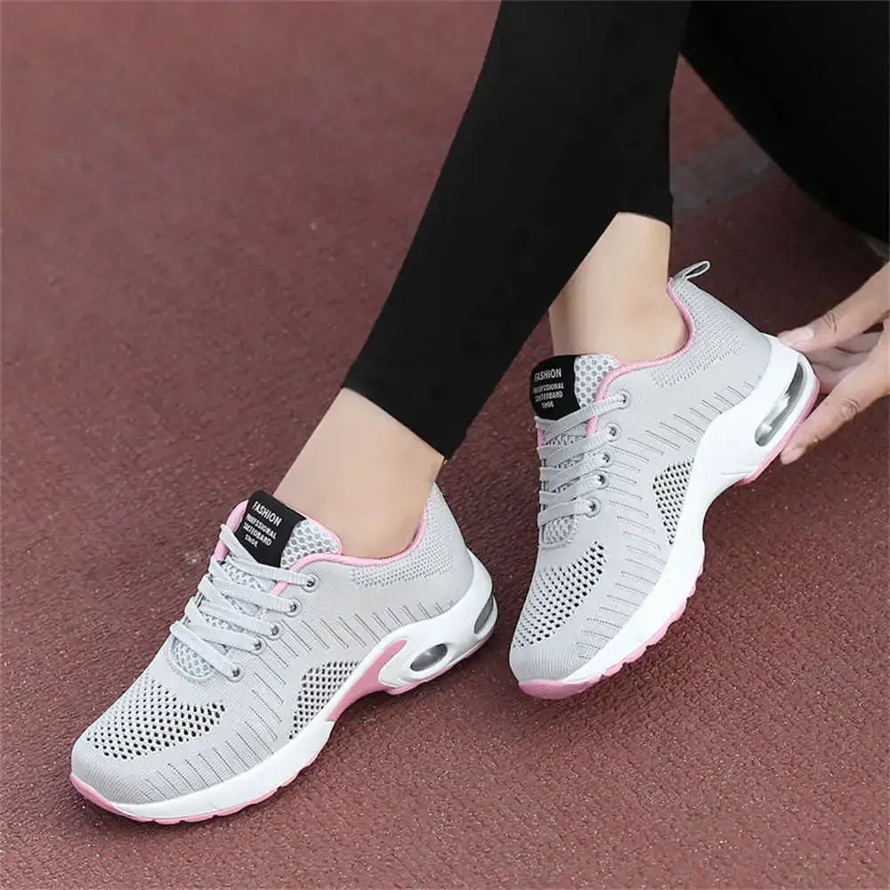 Runner Heels
