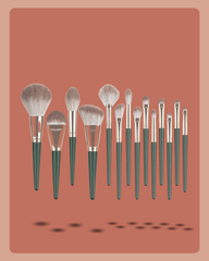 Green Love 💚 | 14 Makeup Brushes Set